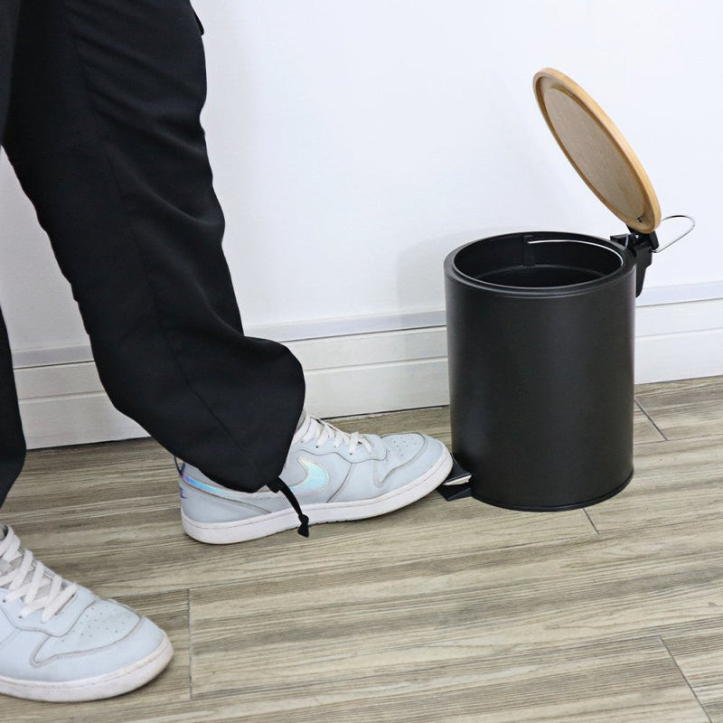 Lixeira de Inox Preta com Tampa de Bambu 5 Litros - Presente Park