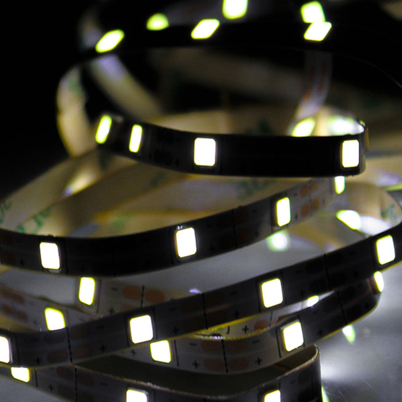 Fita Led 3528 Luz Fixa Adesiva 2M 120L sem Silicone a Pilha