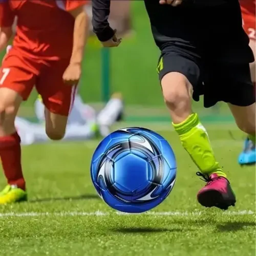 Bola de Futebol Campo N5 Tamanho Oficial Costura Reforçada Material Sintético - Imagem 3