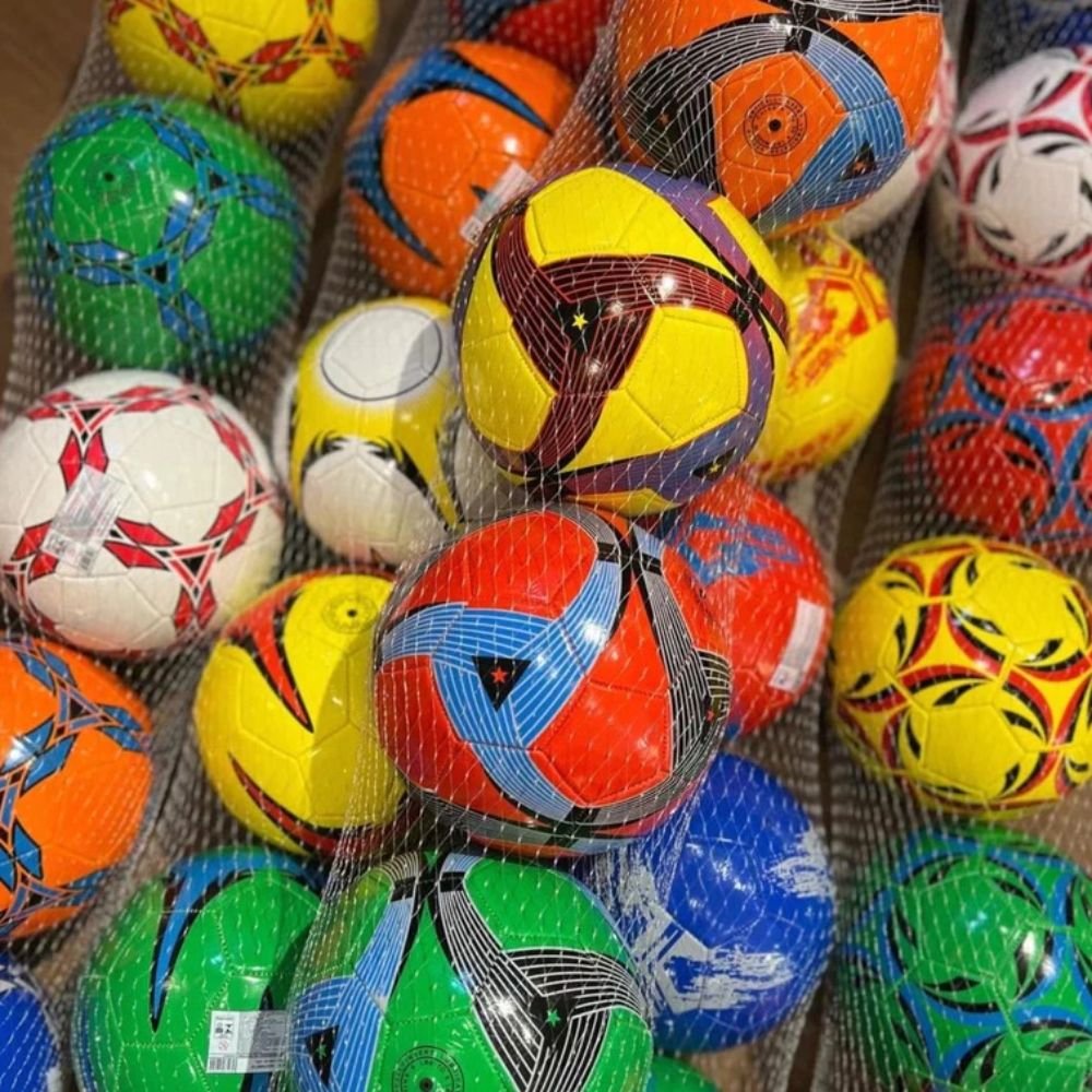 Kit 30 Bolas de Futebol Campo N5 Tamanho Oficial Costura Reforçada Sintético - Imagem 3