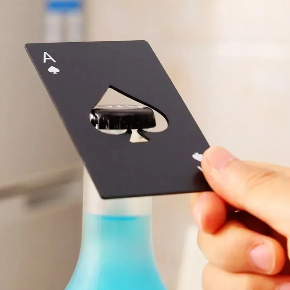 Abridor de Garrafa Formato Carta De Baralho As De Espadas Aco Inox Preto