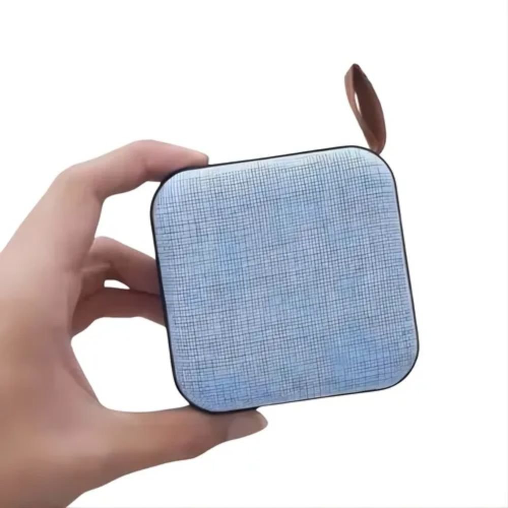 Mini Caixa de Som Bluetooth Portátil 5w com Alça Rádio Fm Usb Cartão Tf