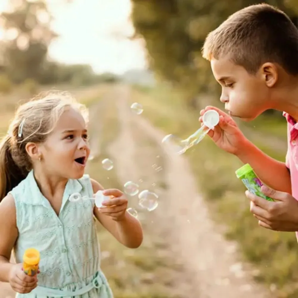 Bastão Bolhas de Sabão Lança Bolinhas Infantil com Personagens Temáticos